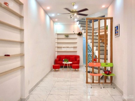 Cho Thuê nhà nguyên căn ngay MT đường Bùi Thị Xuân Q.Tân Bình. Nhà mới thiết kế xin xắn 4x15m trệt 3 lầu