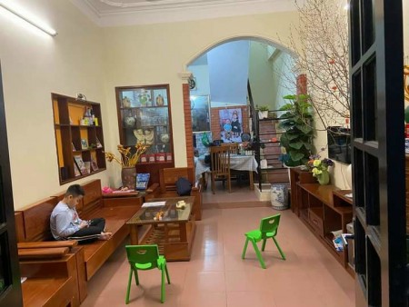 BÁN NHÀ LONG BIÊN: 58 m2, 4 TẦNG, Ở LUÔN, GARA OTO, MẶT NGÕ THÔNG, Ô TÔ TRÁNH, 3 TỶ HƠN.