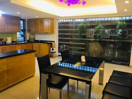 BIỆT THỰ LÔ GÓC KHU VIP Ba Đình CỰC HIẾM.Khu nhà của UV bộ Chính Trị và UV T trung Ương Đảng