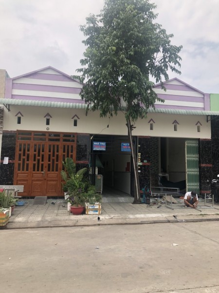 Thua Lỗ làm ăn bán gấp 2 dãy trọ 16 phòng /300m2 giá rẻ .tại kcn để lấy tiền trả nợ