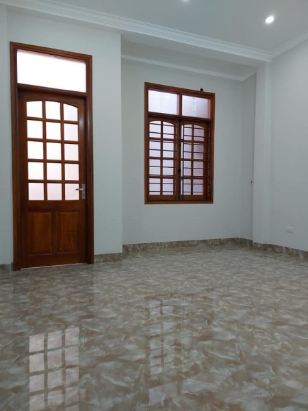 . Bán nhà 7T mặt phố Pháo Đài Láng. Ô Tô tránh. 45m2 chỉ 6,5 tỷ
