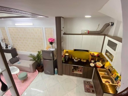 NHÀ ĐẸP HOÀNG MAI Ô TÔ ĐỖ CỔNG NỘI THẤT ĐẸP