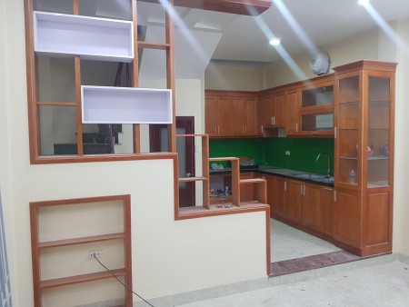 Bán nhà Võ Chí Công, Tây Hồ, 38m2 x 5 tầng, về ở luôn