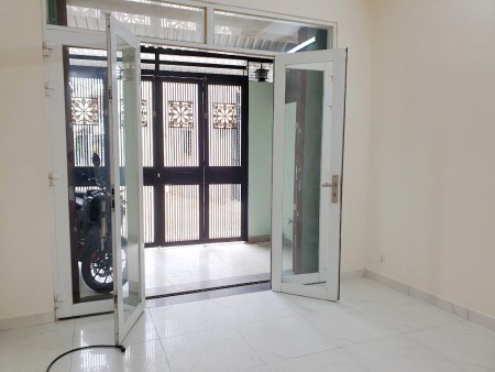 Cho thuê nhà đẹp 2 lầu gần chợ PTH Quận 8 Phường 4