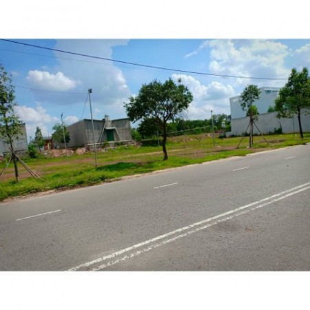 TÔI CẦN BÁN 2000M2 ĐẤT VỊ TRÍ ĐẸP GẦN KCN, DÂN CƯ ĐÔNG GIÁ 470TR