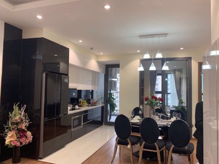 Gia đình bán gấp nhà Phố Giáp Nhị giá 1,6 tỷ, 42mx2 tầng, ngõ gần