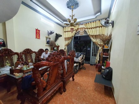 Bán nhà diện tích nhỏ Quận Tân Phú, oto 6m, Nhỉnh 5 tỷ/52m, 3 tầng
