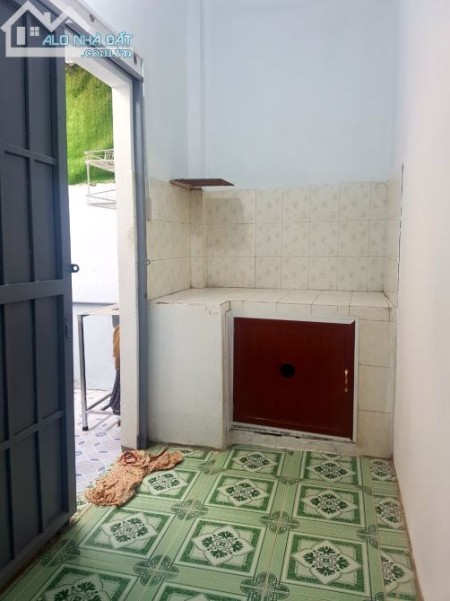 Giá sốc 670 triệu. CC cần bán gấp căn C4 120m2 khu vực 4 TT Đức Hoà.