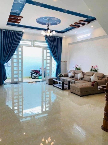 Bán gấp nhà 1 trệt 3 lầu mặt tiền Tú Xương P.4 Vũng Tàu