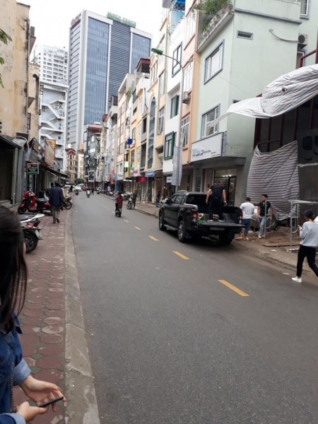 Hộ Khẩu Thanh Xuân Giá Chỉ 1 Tỷ Bán Nhà Khương Trung 24m MT Rộng 3M.