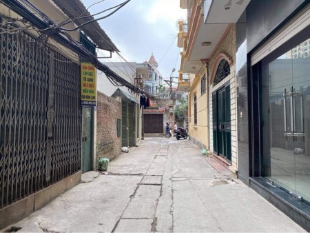 BÁN NHÀ PHỐ VŨ TÔNG PHAN 4 TẦNG KINH DOANH Ô TÔ ĐỖ CỬA GIÁ CHỈ 3 TỶ HƠN