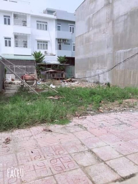 Cần bán lô đất ngay chợ Bến Lớn Bình Dương 700TR ngay đường QL13