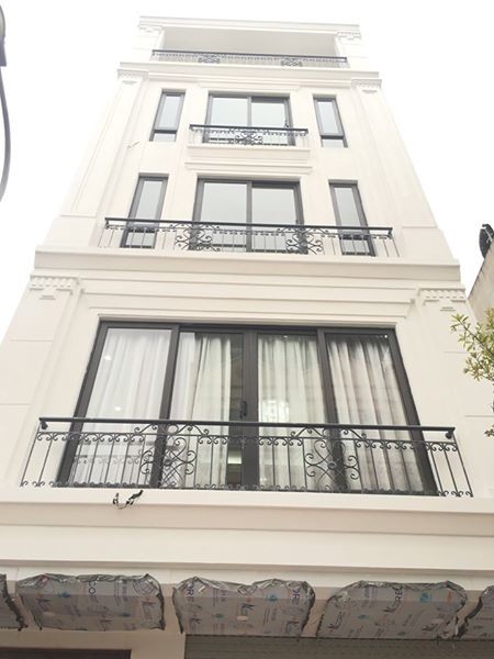Bán nhà Hoàng Quốc Việt, Nghĩa Đô, kinh doanh, giá 11.2 tỷ