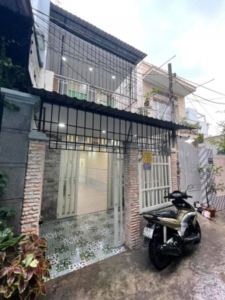 Bán Nhà Quận 7, Đường Huỳnh Tấn Phát, dt 88m2, 2 tầng, Gía 3.950 ty