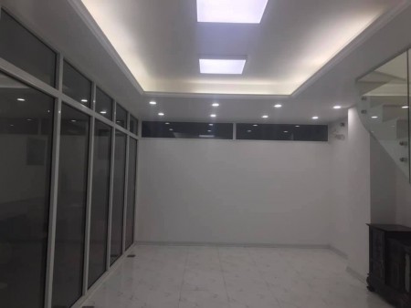 MẶT PHỐ TRUNG TÂM QUẬN ĐỐNG ĐA, GẦN HỒ HOÀNG CẦU, 98M 6 TẦNG MT 7M, GIÁ BÁN 28 TỶ LH 0942.861188