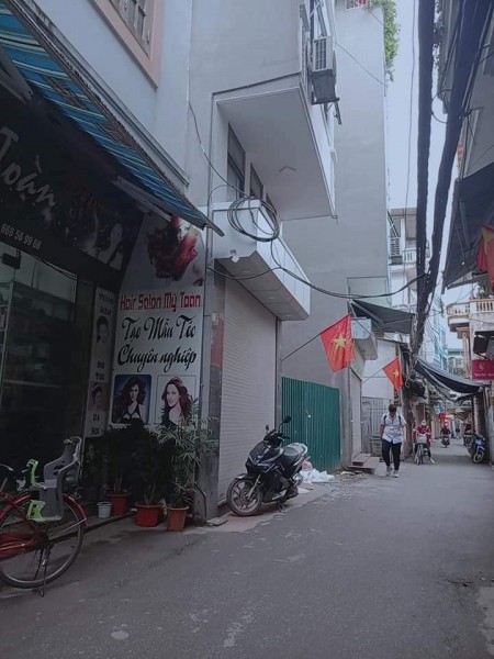 HIẾM ÔTÔ KINH DOANH NHÀ ĐẸP, THIẾT KẾ 5 TẦNG