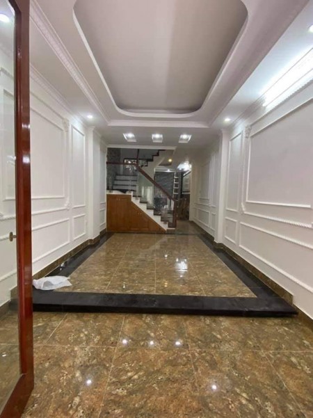 Cực Hiếm, Nhà Hoàng Mai, gần Hồ Đền Lừ, 35m2, giá 3,05 tỷ.