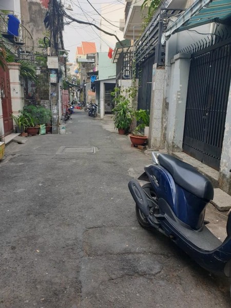 Bán gấp nhà Tân Kỳ Tân Quý, Tân Phú, 40m2, ngang 5m, 3 tầng, giá rẻ.