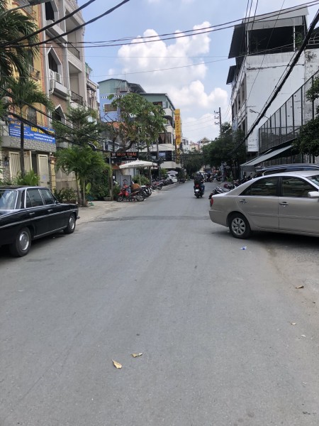 Cho thuê SIÊU Biệt Thự Mặt Tiền đường Hoa Mai, Phường 2, Q.Phú Nhuận
