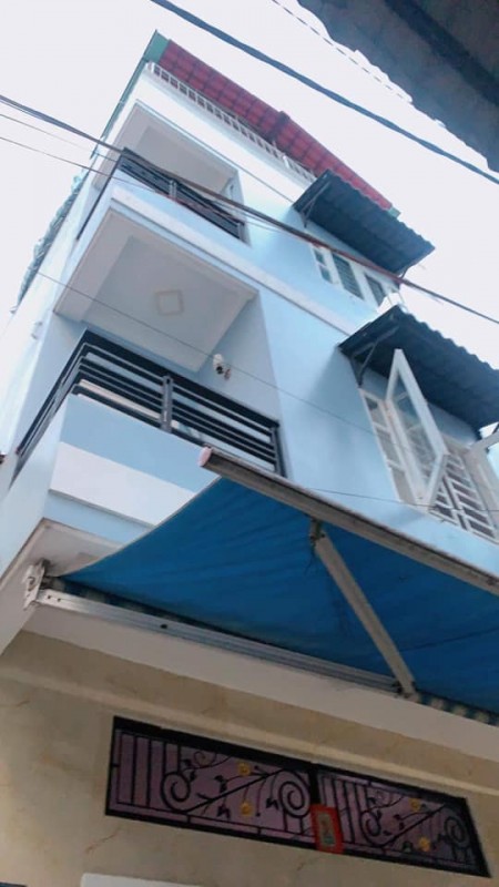 Hạ giá 600tr, chỉ 4 tỷ rưỡi, Bán nhà Lạc Long Quân, P10, Tân Bình. 40m2 4 tầng BTCT