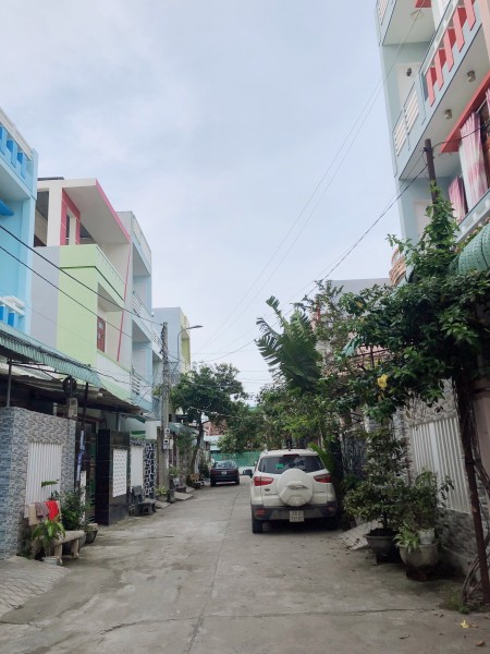 Nhà nội bộ Phan Đăng Lưu, cách đại lộ Hùng Vương 200m