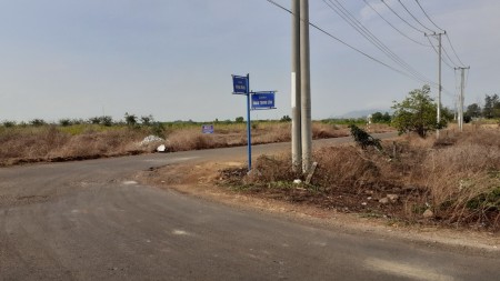 Bán lô đất mặt tiền đường nhựa Đoàn Trung Còn , TT Đất Đỏ