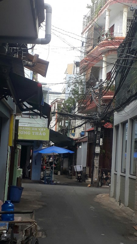 Cho thuê hoặc sang mặt bằng làm tóc cách chợ 30m
