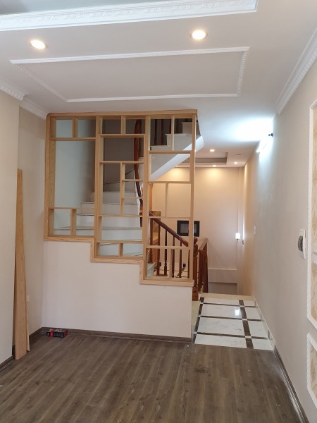 Bán nhà mặt phố Hoàng Văn Thái 65m2,15 tỷ,kinh doanh sầm uất,vỉa hè.