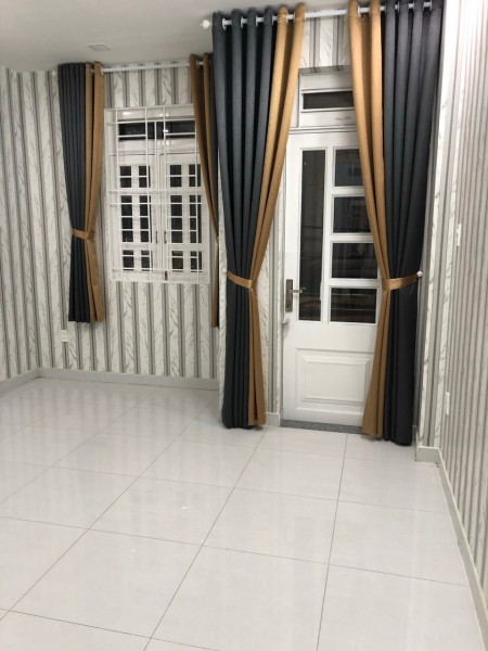 Nhà hai mặt HXH Tân Hương 64m2, 2 tầng, 4 PN chỉ 6.45 tỷ