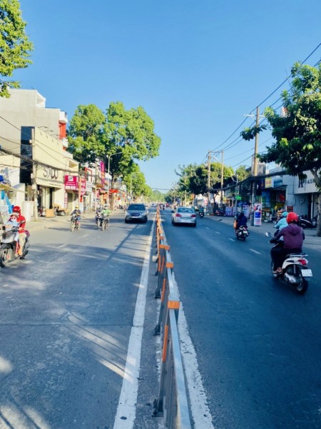 Chính chủ gửi nhà cho thuê 6x40m trệt 2 lầu sân thượng trên đường Quang Trung quận Gò Vấp
