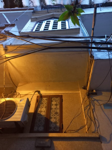 Nhà phố Bạch Mai 18m2 4 tầng ngõ to rộng
