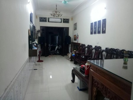 Bán nhà Ngọc Thụy, Long Biên, ngõ thông xe máy tránh,về ở ngay, 75m giá 3.6 tỷ.