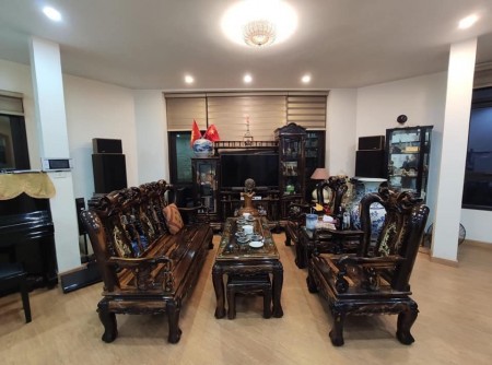 Bán gấp nhà Ngõ 180 Hoàng Quốc Việt, vị trí hoa hậu, 60m2x7 tầng, 11.8 tỷ