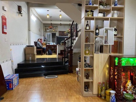 Gò Vấp bán nhà gần Chợ Hạnh Đông Tây Đường Quang Trung Phường 11, 90M2, 4 Tầng 13Tỷ8