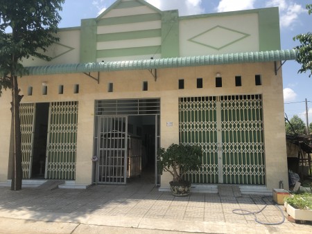 Chính Chủ cần tiền bán gấp căn nhà mới xây tại khu đô thị đối diện kcn mỹ phước 2