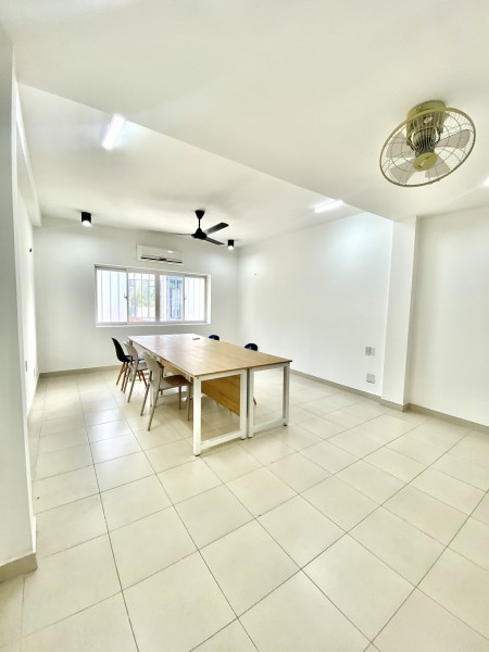 Văn phòng 40m2 Nguyễn Thị Minh Khai Quận 1 - View đẹp, có nội thất