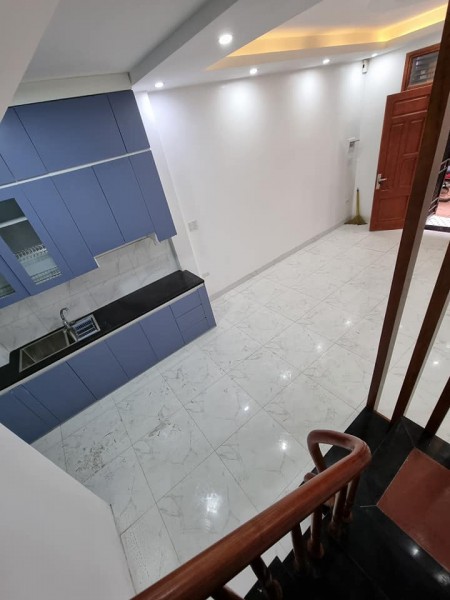 NHỈNH 3 TỶ CÓ NHÀ NGỌC THỤY, Ô TÔ GẦN NHÀ, NGÕ THÔNG, 40M X 5 TẦNG