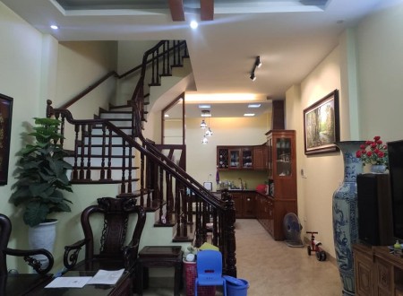 Bán nhà Chính Kinh, Thanh Xuân, 45m2, 4T, ngõ thông giá 3.65 tỷ.