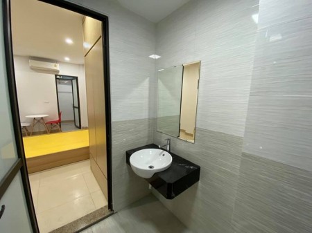Ô tô Đỗ Cửa, 35m2 MTx4m 5T, V.Đ.Thận Long biên