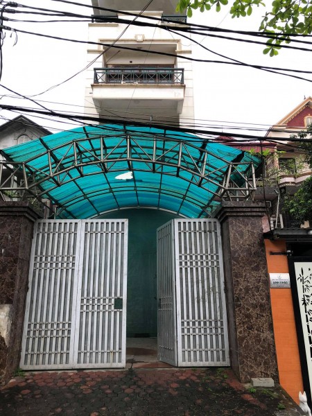 Bán nhà lô góc 2 mặt ngõ, 50m ra phố Minh Khai 4T 45M2 giá 5.2 tỷ.