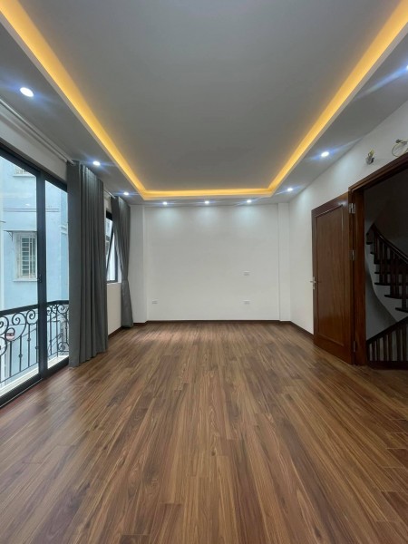 Nhà ngõ 79 Cầu Giấy, lô góc 2 mặt thoáng, MT 5 mét nội thất Italy giá 5,1 tỷ