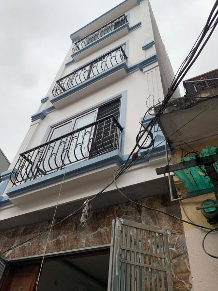 Bán nhà mới xây ngõ Hoàng Mai giá 3,85 tỷ
