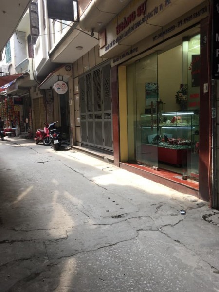 Siêu phẩm ngõ Quỳnh kinh doanh ngã tư lớn Minh Khai 40m2 5 tầng ô tô đỗ 4,85 tỉ TL