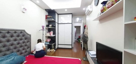 Siêu Hiếm Bán Nhà Hoàng Ngân Cầu Giấy 40m 6 Tầng Ngõ Rộng Giá 3.9 Tỷ