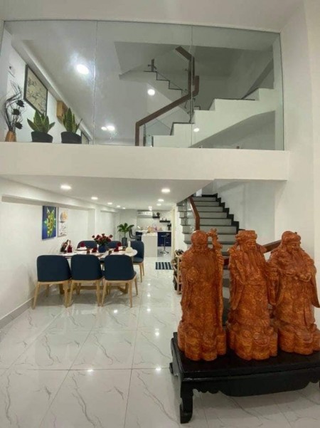 Mặt tiền kinh doanh đỉnh ngay chợ Bà Hoa 52m2 chỉ 5 tỷ8