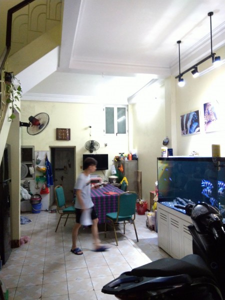 PHƯƠNG MAI ĐỐNG ĐA CHỦ TỰ XÂY PHÂN LÔ Ô TÔ ĐỖ
