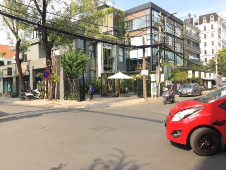 BIỆT THỰ 2 MẶT TIỀN ĐƯỜNG, THẢO ĐIỀN, QUẬN 2, CN 406m2 - CHỈ 80 TỶ.