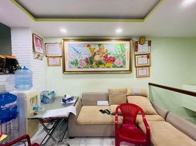 Bán nhà Thoại Ngoc Hầu Phú Thạnh Tân Phú 49m2 5 tầng chỉ nhỉnh 6 tỷ.
