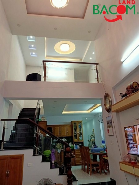 BÁN NHÀ 1T1 GÁC ĐÚC P.TÂN PHONG SHR THỔ CƯ