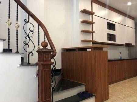 Sau Mặt phố Mai Hắc Đế giá 4 tỷ, 18mx4T, Ôto đỗ cạnh nhà